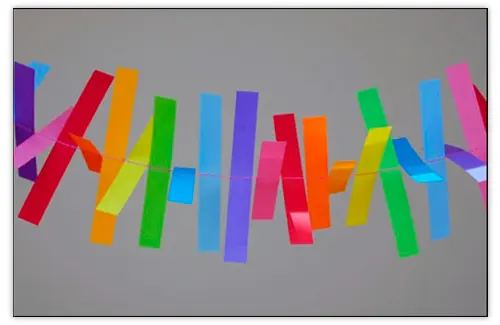 une-simple-guirlande-bandes-papier